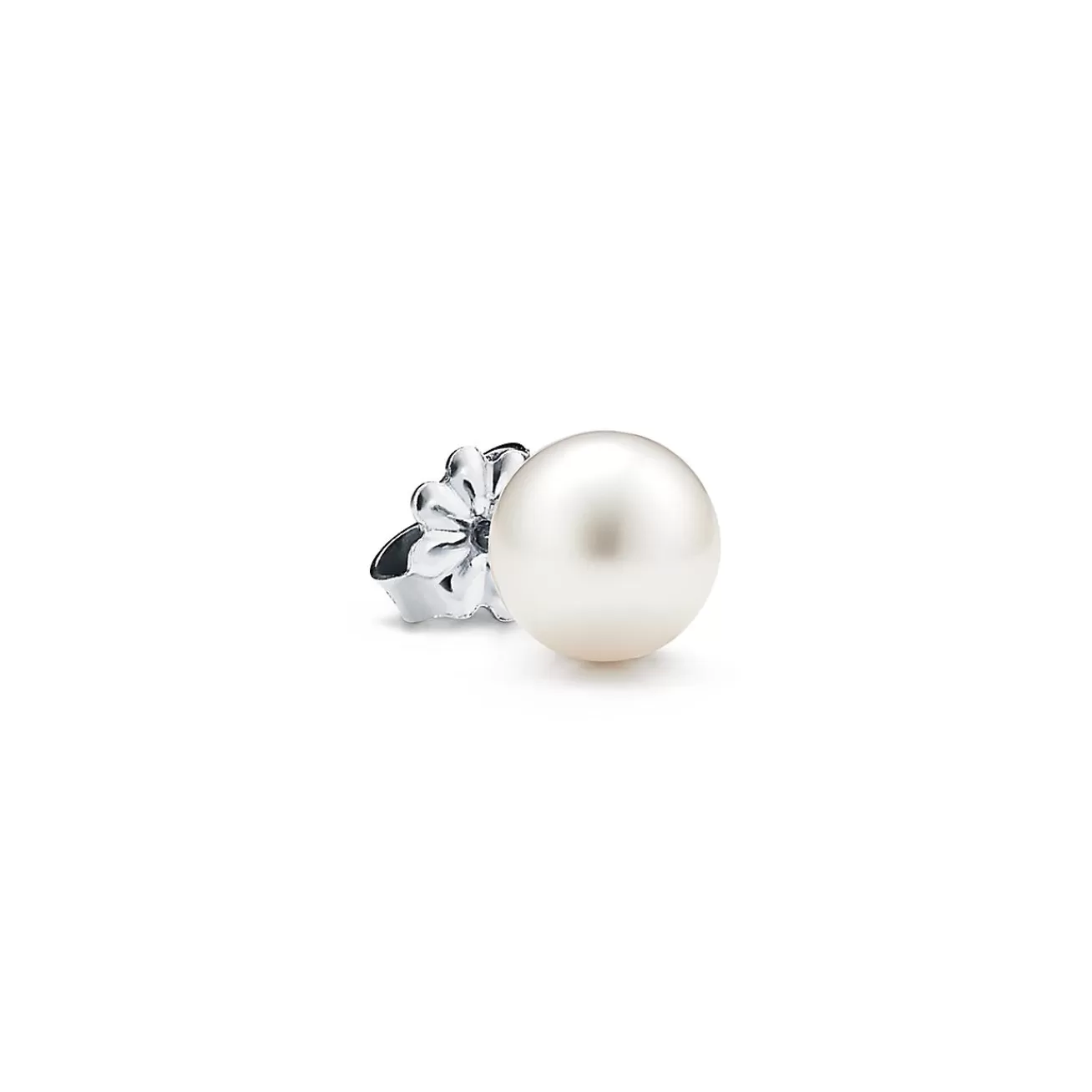 Tiffany & Co. Earrings in sterling silver with freshwater cultured pearls, for pierced ears. Pearls, 8-9 mm. | ^ Earrings | Sterling Silver Jewelry