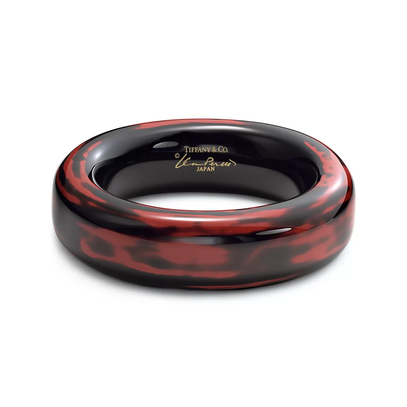 Tiffany & Co. Elsa Peretti® bangle in red and black lacquer over Japanese hardwood, small. | ^ Elsa Peretti®