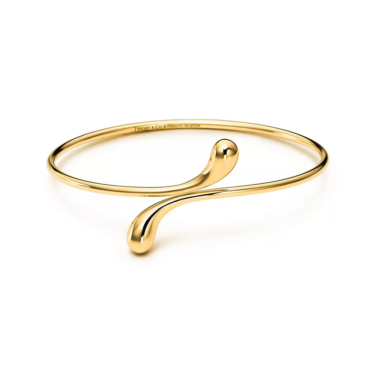 Tiffany & Co. Elsa Peretti® Elongated Teardrop bangle in 18k gold, small. | ^ Bracelets | Gold Jewelry