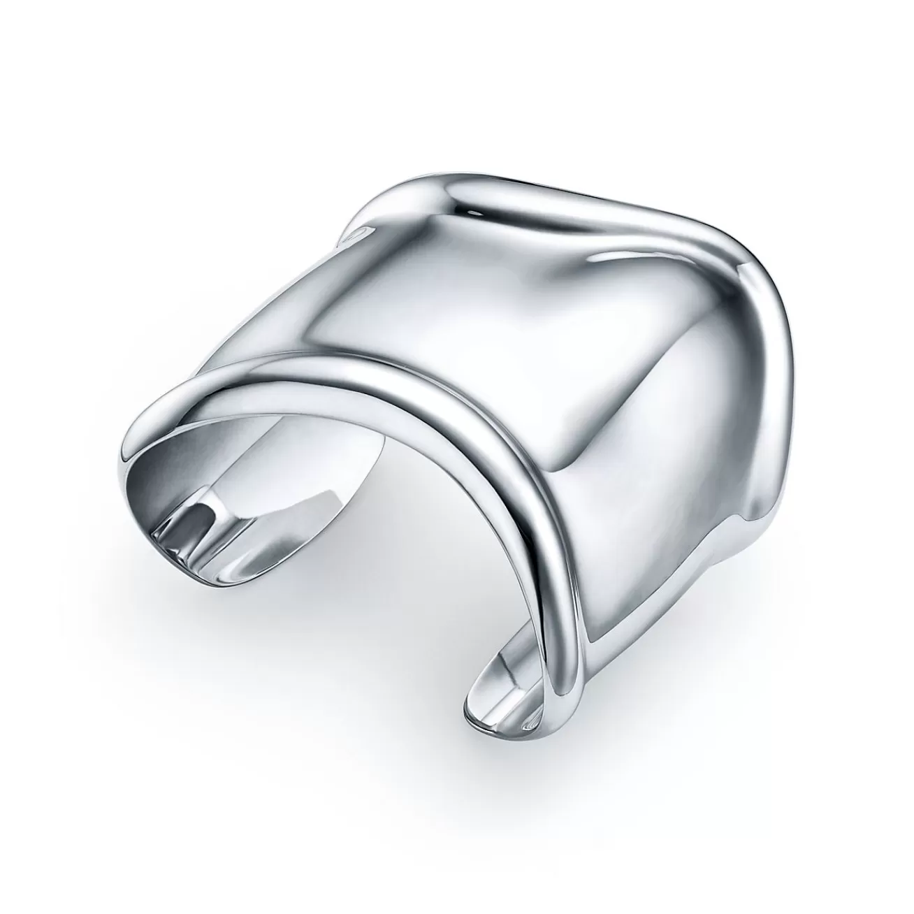 Tiffany & Co. Elsa Peretti® medium Bone cuff in sterling silver, 61 mm wide. | ^ Bracelets | Bold Silver Jewelry
