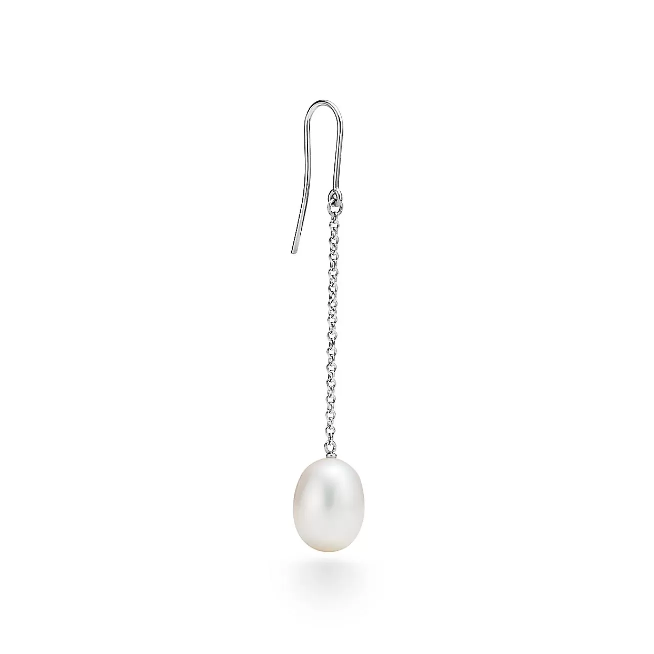 Tiffany & Co. Elsa Peretti® Pearls by the Yard™ chain earrings in sterling silver. | ^ Earrings | Sterling Silver Jewelry