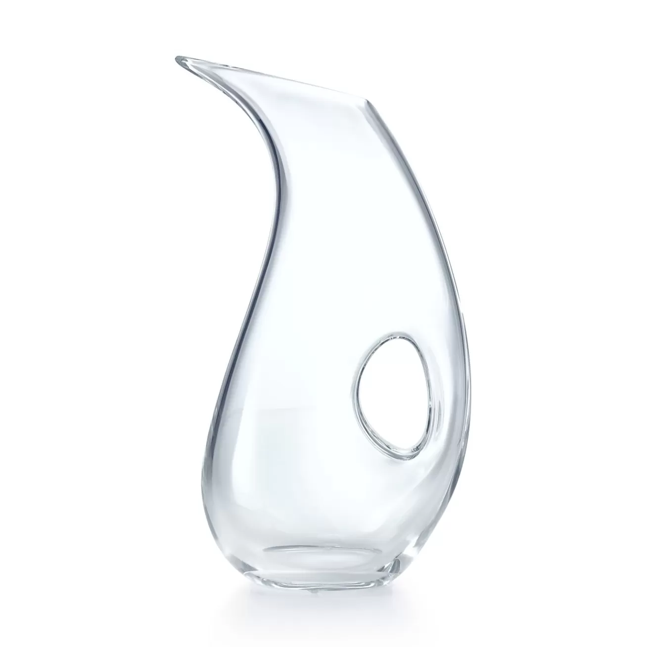 Tiffany & Co. Elsa Peretti® Teardrop carafe in glass. | ^ Elsa Peretti® | The Couple
