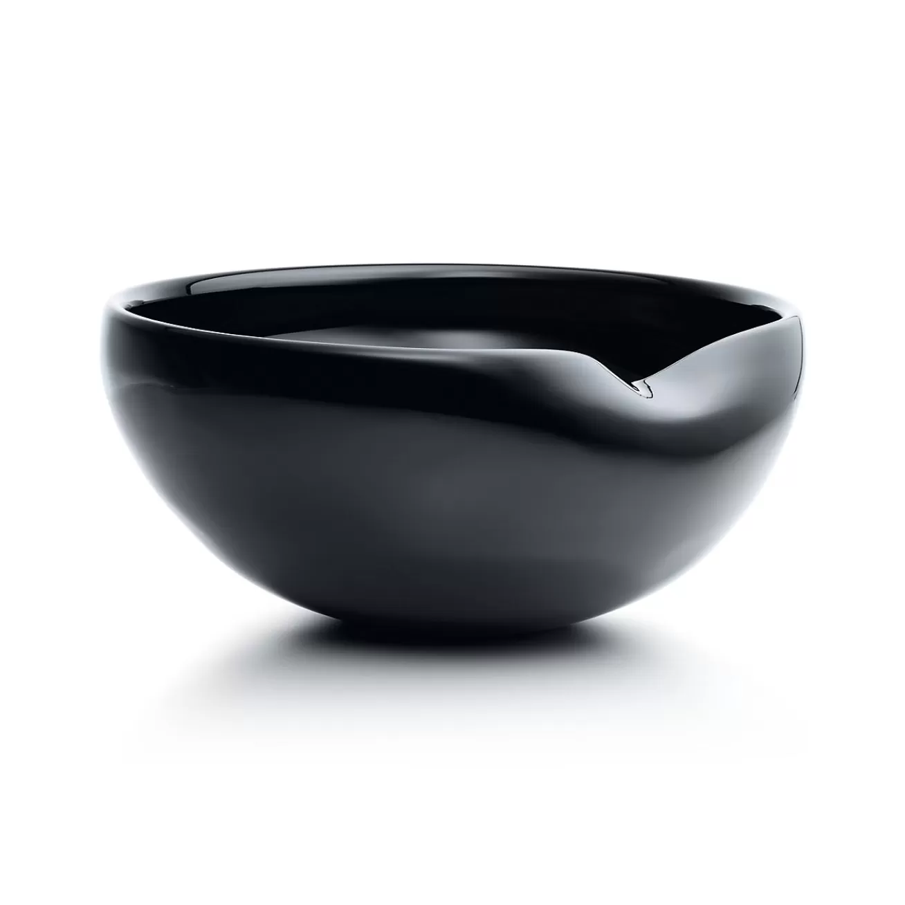 Tiffany & Co. Elsa Peretti® Thumbprint bowl in handmade, mouth-blown Venetian glass, black. | ^ Decor | Elsa Peretti Home