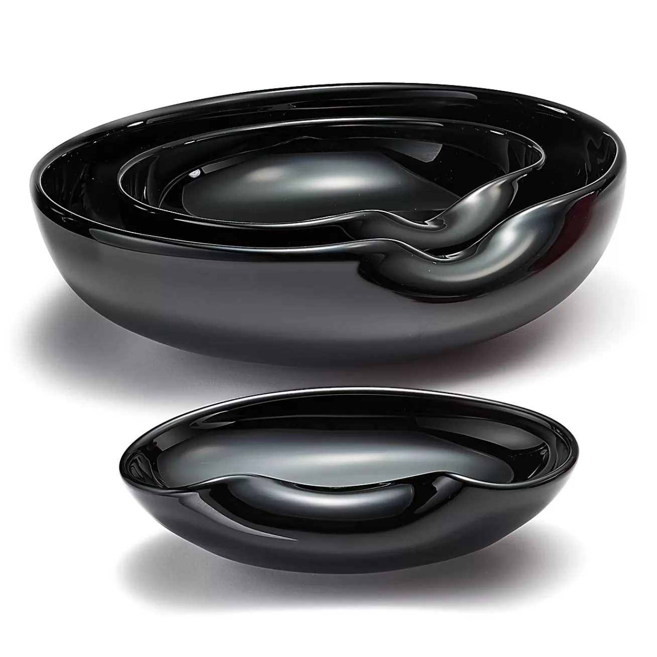 Tiffany & Co. Elsa Peretti® Thumbprint dish in Venetian glass. More sizes available. | ^ Tableware | Decor