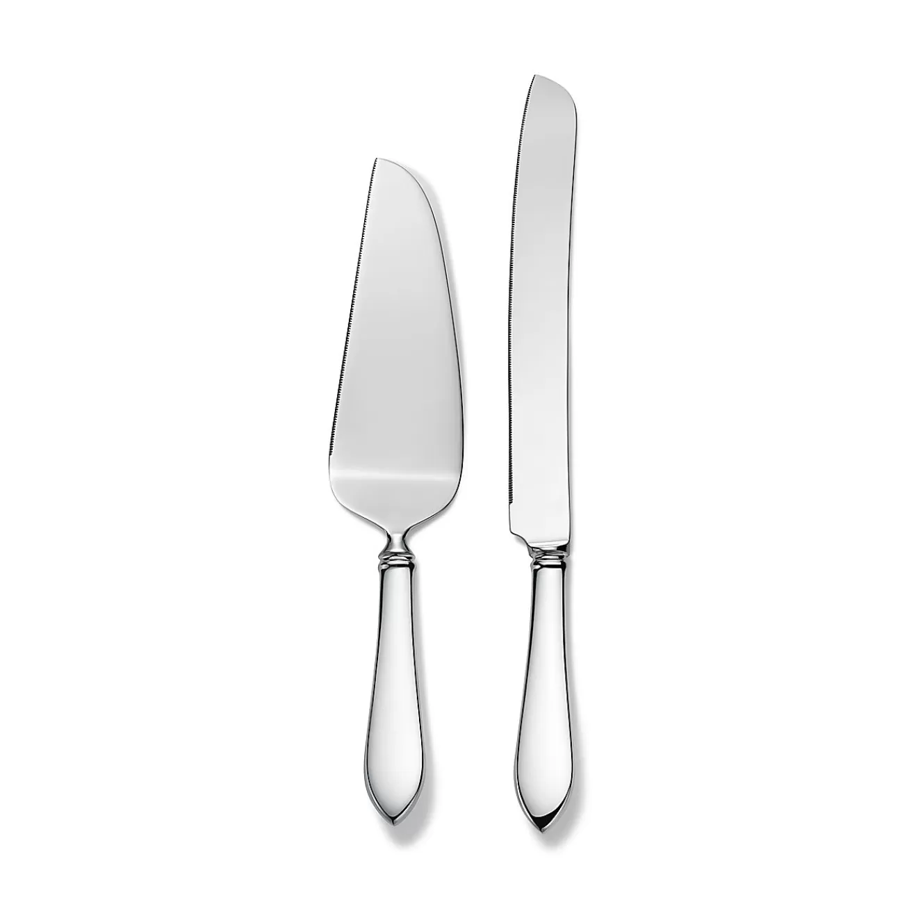 Tiffany & Co. Faneuil cake knife and server in sterling silver. | ^ Tableware | Flatware & Trays
