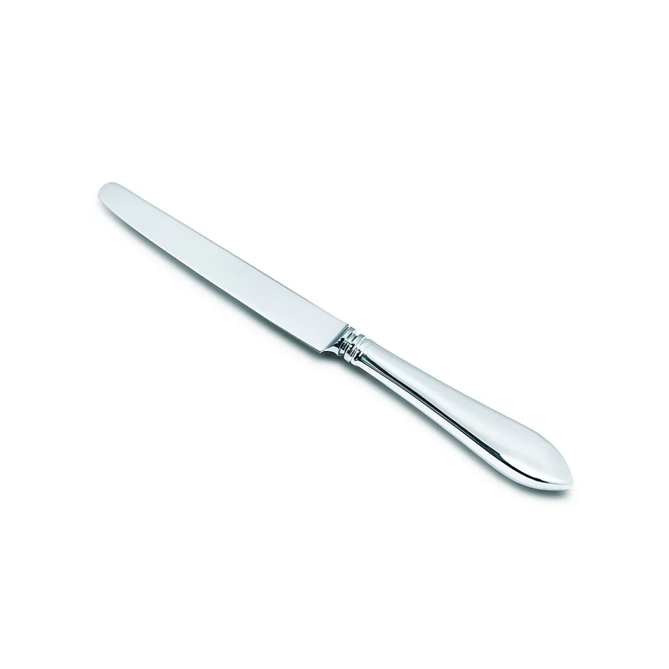 Tiffany & Co. Faneuil dinner knife in sterling silver. | ^ Tableware | Flatware & Trays