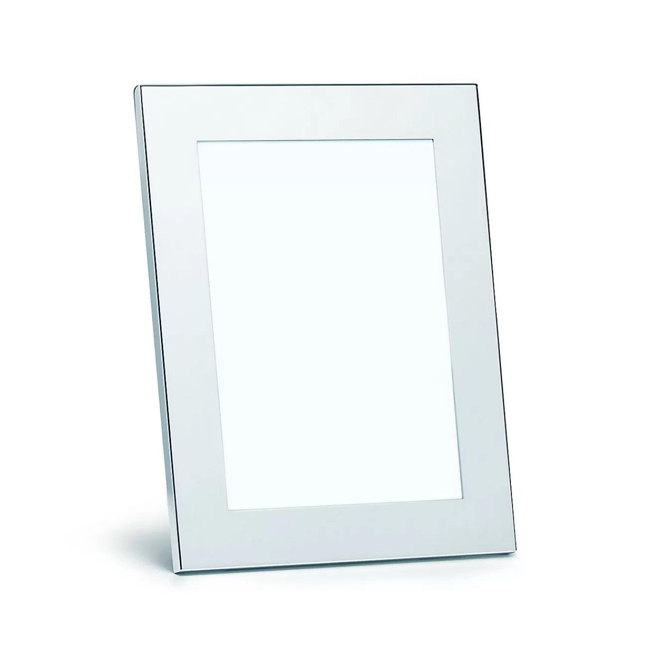 Tiffany & Co. Rectangular frame in sterling silver. | ^ Decor | Stationery, Games & Unique Objects