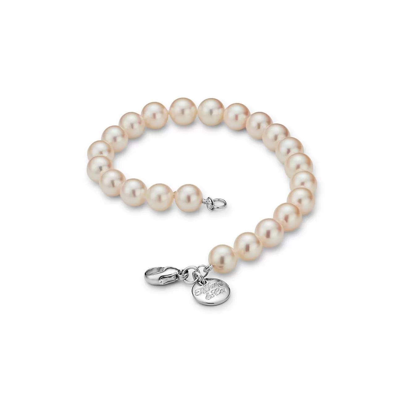 Tiffany & Co. Tiffany Essential Pearls bracelet of Akoya pearls with an 18k white gold clasp. | ^ Bracelets | Gold Jewelry