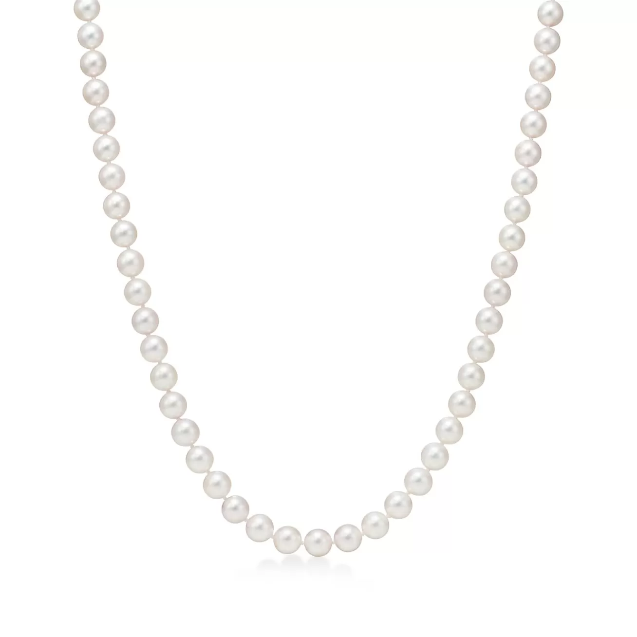 Tiffany & Co. Tiffany Essential Pearls necklace of Akoya pearls with an 18k white gold clasp. | ^ Pearl Jewelry