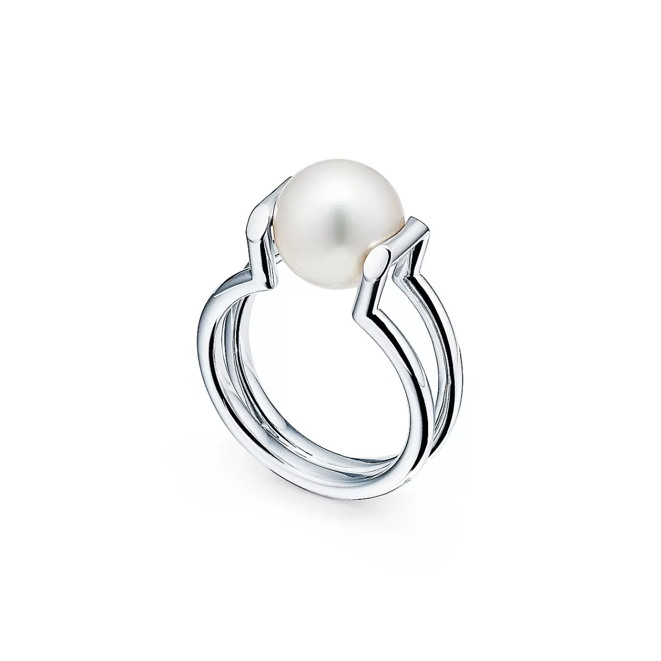 Tiffany & Co. Tiffany HardWear freshwater pearl ring in sterling silver. | ^ Rings | Gifts for Her