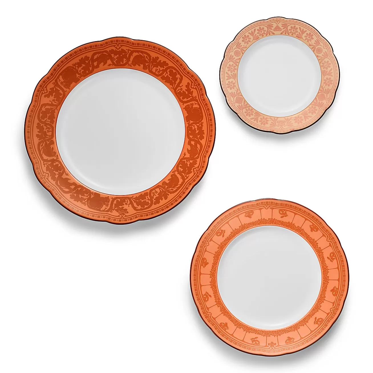 Tiffany & Co. Tiffany Heritage Plates Set of Three, in Carnelian Porcelain | ^ Tableware