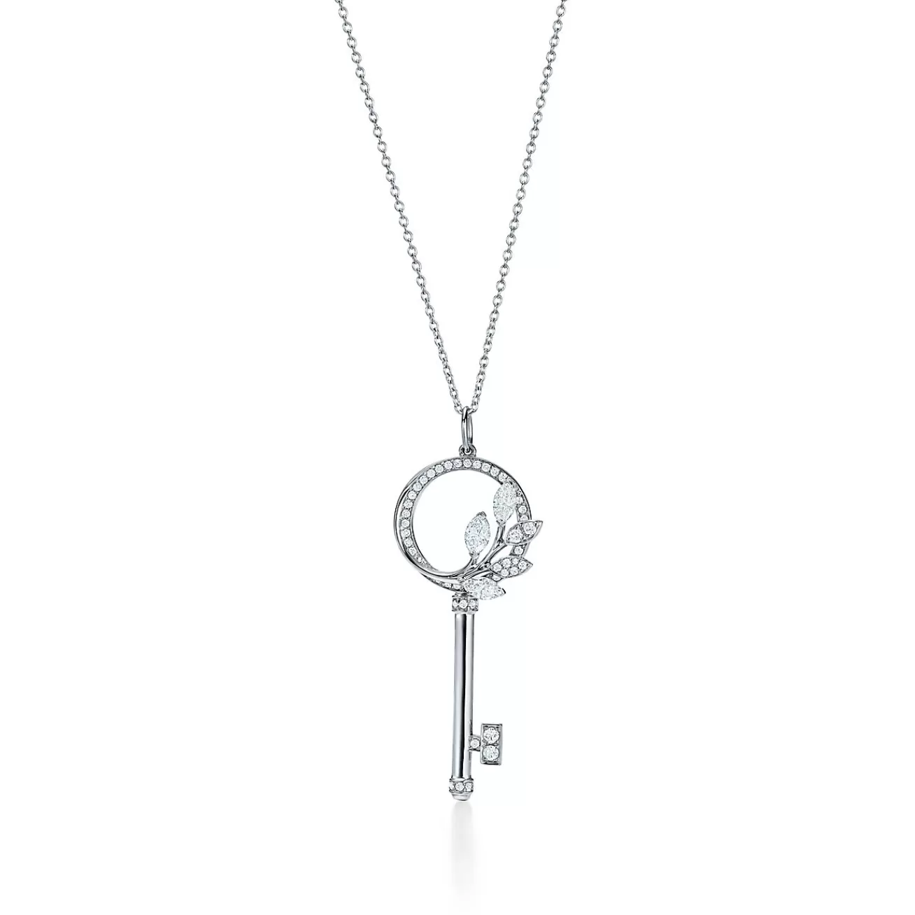 Tiffany & Co. Tiffany Keys Tiffany Victoria® diamond vine circle key in platinum, medium. | ^ Necklaces & Pendants | Platinum Jewelry