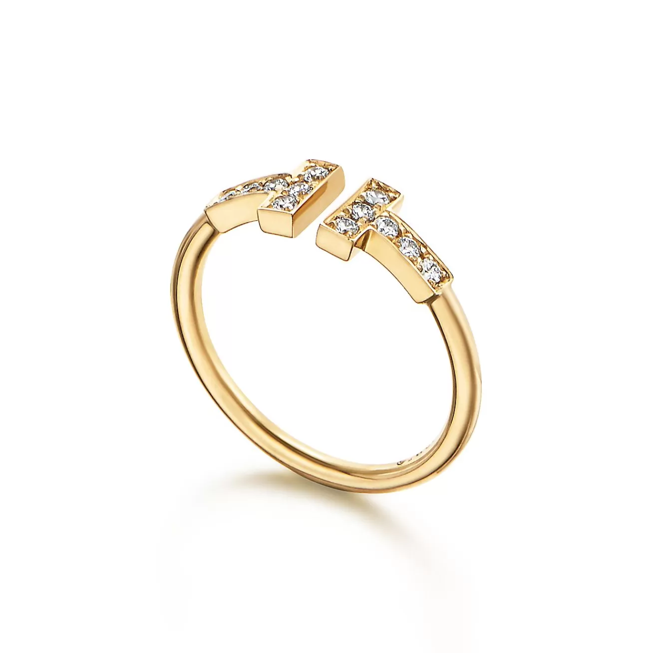 Tiffany & Co. Tiffany T diamond wire ring in 18k gold. | ^ Rings | Men's Jewelry